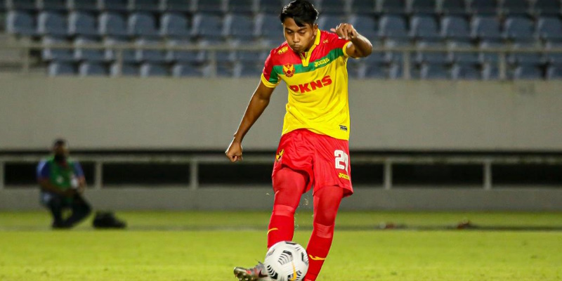 Tiền đạo trẻ xuất sắc Mukhairi Ajmal của đội tuyển bóng đá U 22 quốc gia Malaysia