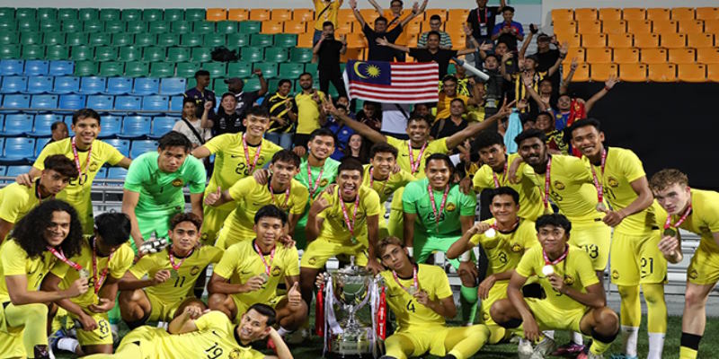 Đội tuyển bóng đá U 22 quốc gia Malaysia vô địch Merlion Cup