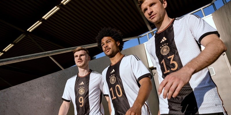 Hình ảnh mẫu áo của đội tuyển Đức tại VCK World Cup 2022